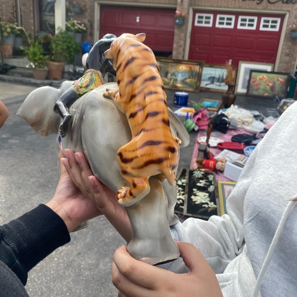 Elephant statue - Picture 4 of 4